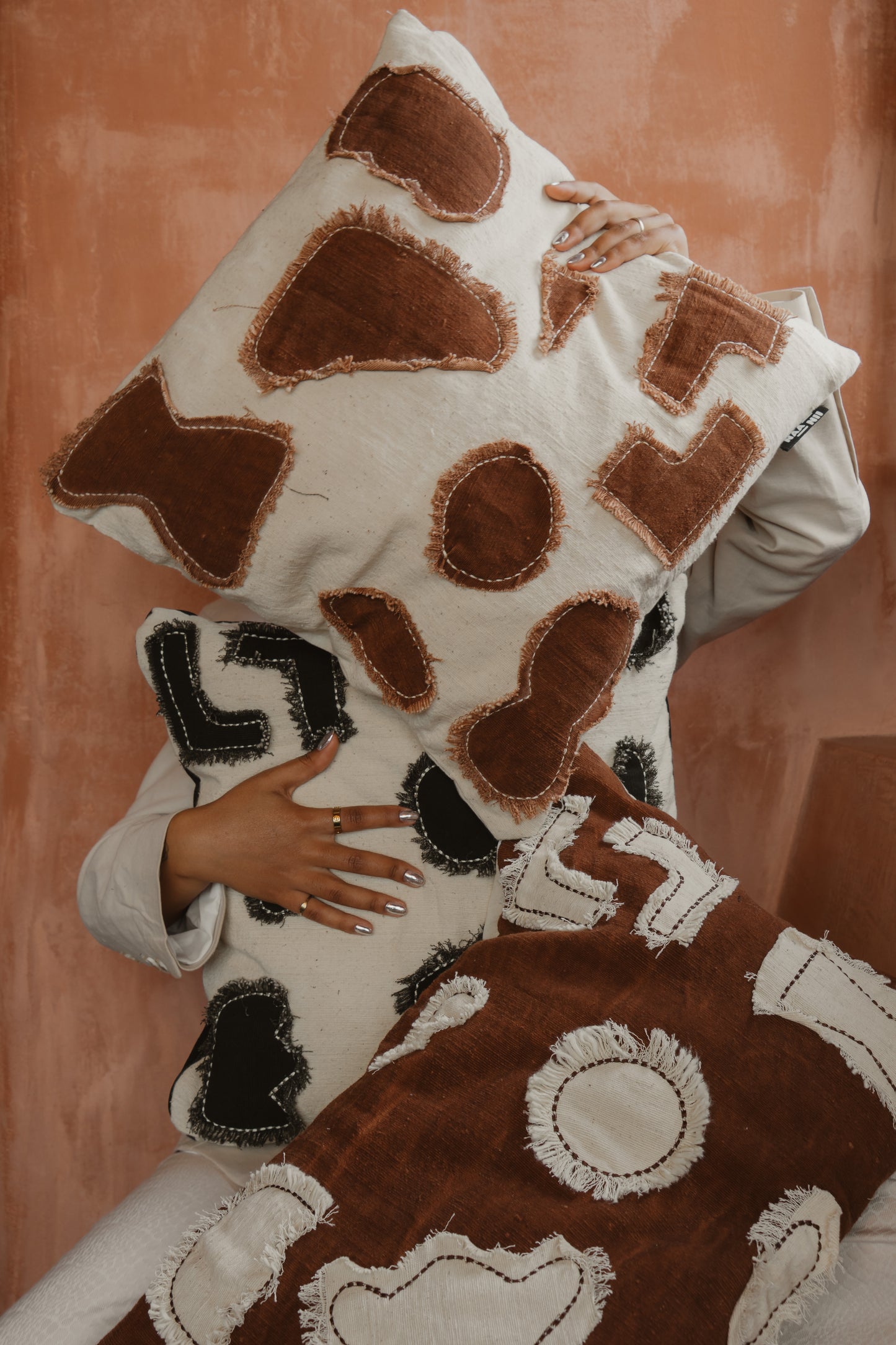 Authentieke modderdoeken kussen - terra & Ivory