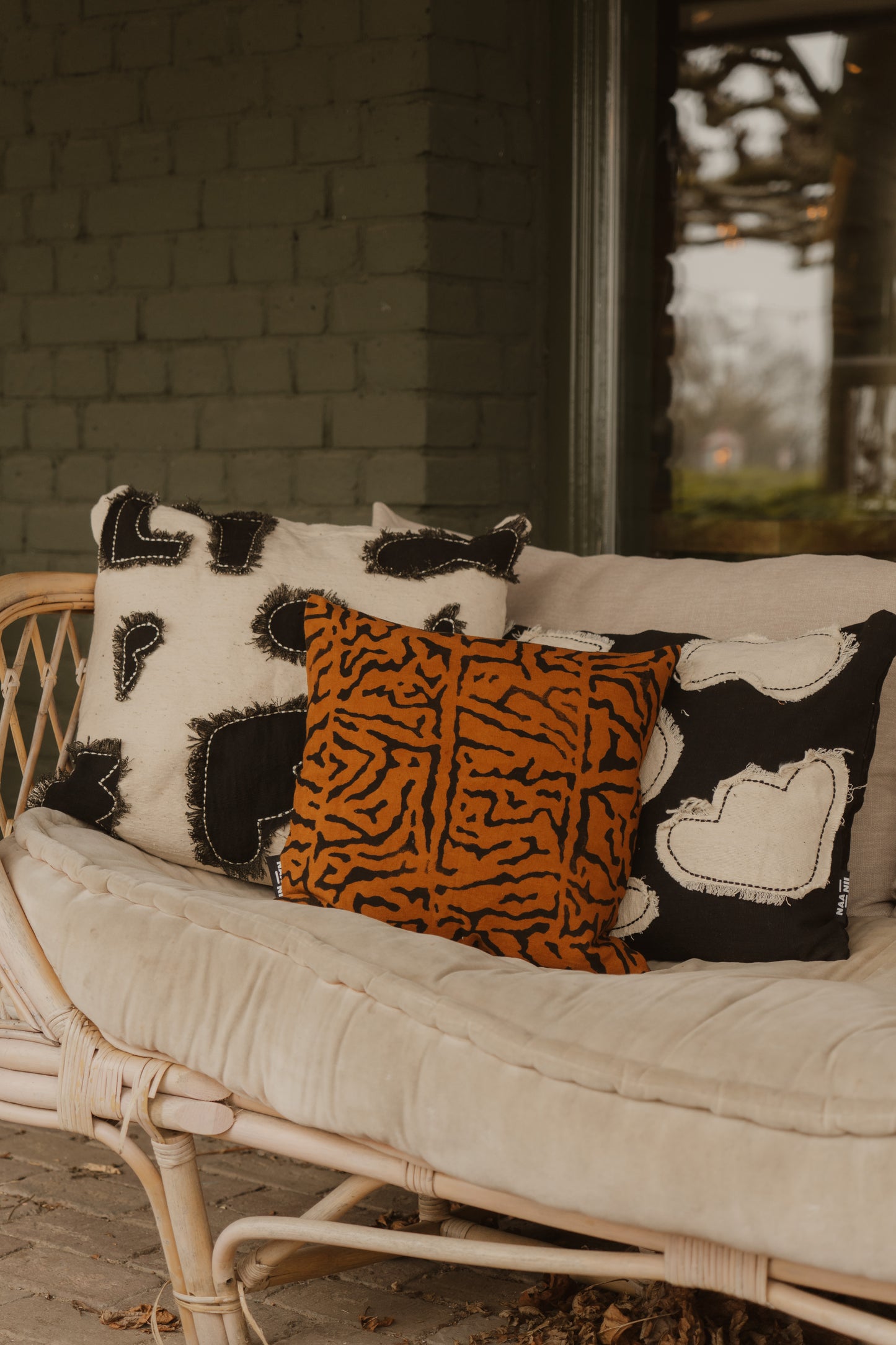 authentic mud cloth Pillow - Ebony & Ivory